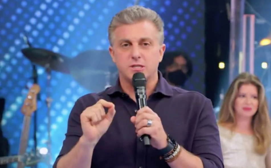 Luciano Huck é acusado de humilhar participante de quadro do Domingão