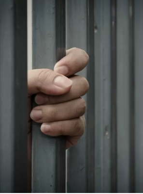 Traficantes pagam propina em presídio para receber visitas íntimas