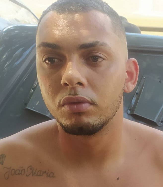 Minutos depois de ser preso e confessar crime, "suspeito" de matar ex-vice-prefeito é solto