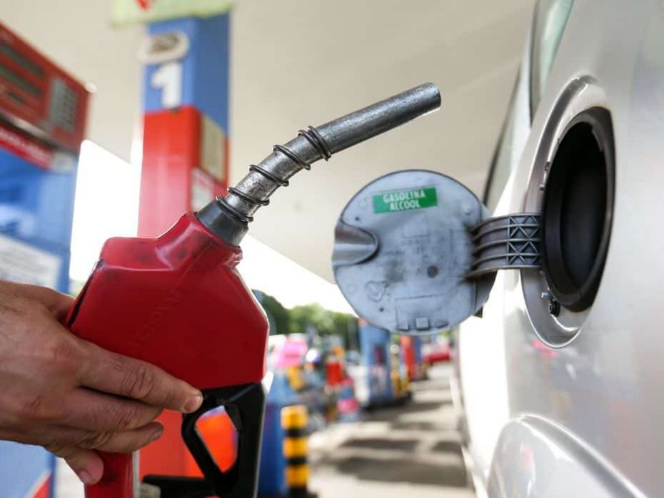 Governadores decidem acabar com congelamento de ICMS, e litro da gasolina pode subir R$ 0,10 no RN