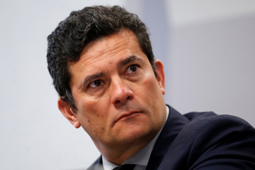 Presidenciável pega Covid mesmo vacinado com três doses
