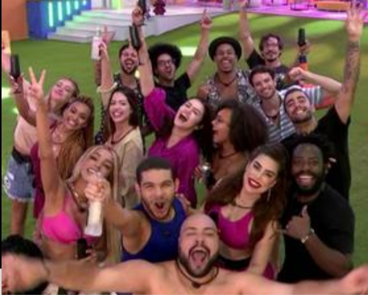 BBB 22: Participantes do reality tem primeira DR durante a festa, e conversas que gerou muita repercussão