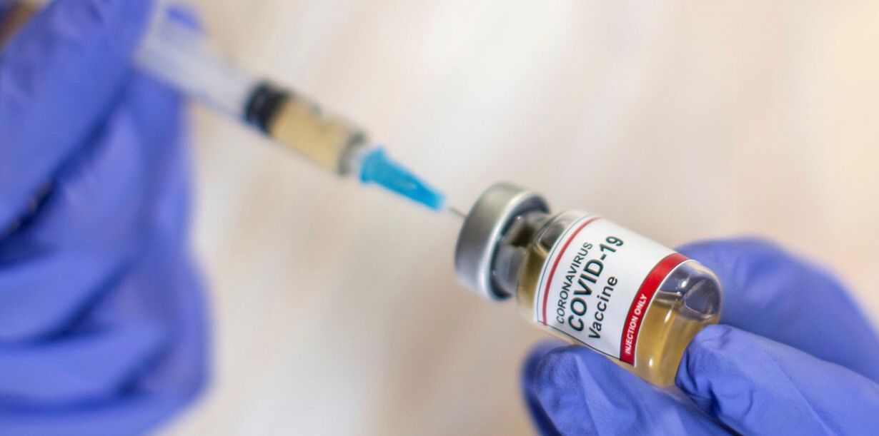 Veja quanto tempo é necessário para tomar dose de reforço, após pegar a covid-19