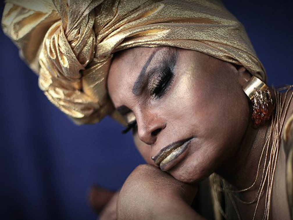 "Acho que vou morrer", disse Elza Soares em seus últimos momentos, afirma empresário