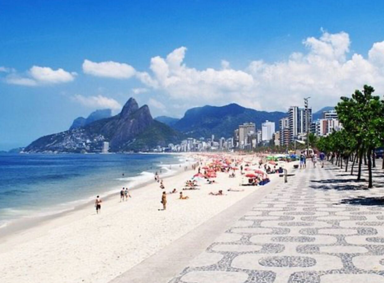 Reportagem do SBT mostra casal fazendo sexo em praia do RJ