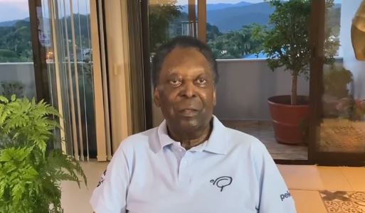 Pelé está com câncer generalizado; tumores no intestino, fígado e pulmões