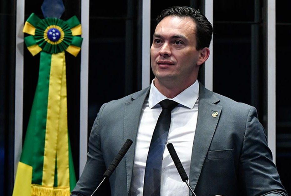 VÍDEO: Senador do RN diz que o governo do estado é "lento e lerdo, como a governadora"