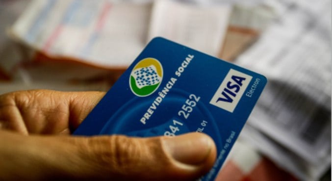 INSS começa a pagar aposentados com reajuste nesta terça-feira