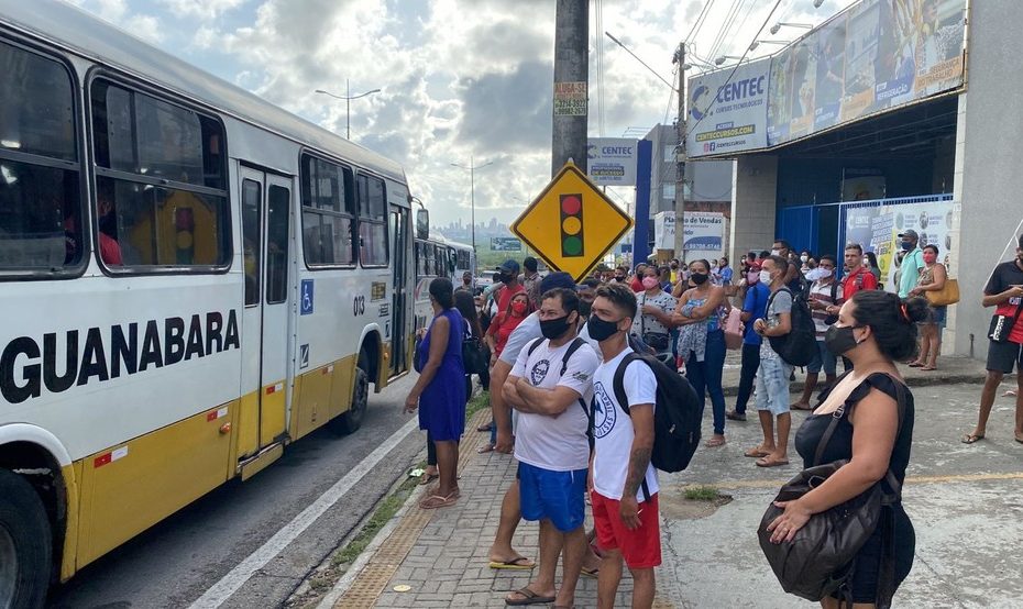 Motoristas de ônibus vão retomar greve nesta quinta-feira (27) após não conseguirem acordo com empresas
