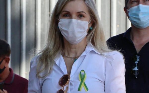 Vereadora é cassada por comemorar aniversário na pandemia