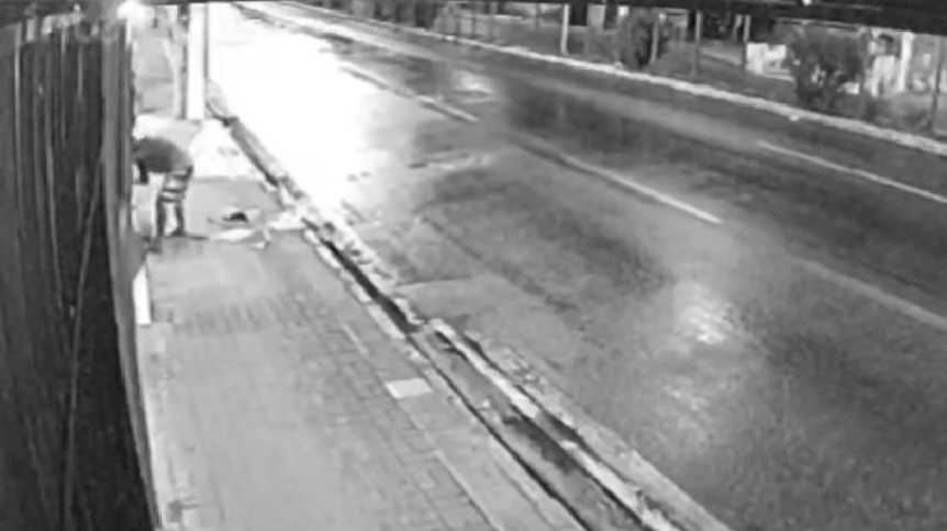 Marginais arrombam loja na Salgado Filho e fogem ao serem notados; veja vídeo