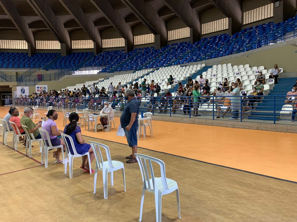Mulher é assaltada na fila de espera para atendimento no Centro de Atendimento na zona Norte