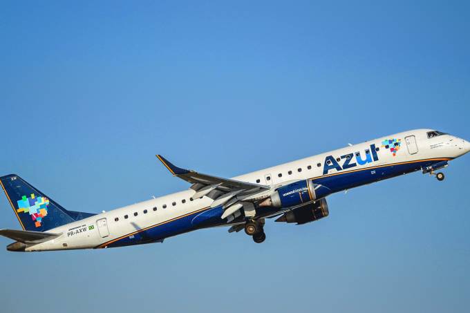 Avião é inspecionado após falso alerta de sequestro do tráfego aéreo