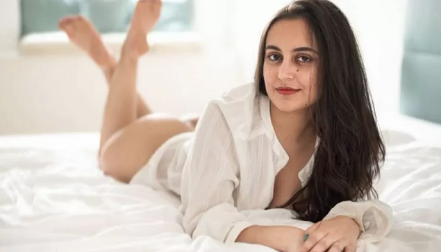 Atriz pornô diz que pai contratou assassino para matá-la