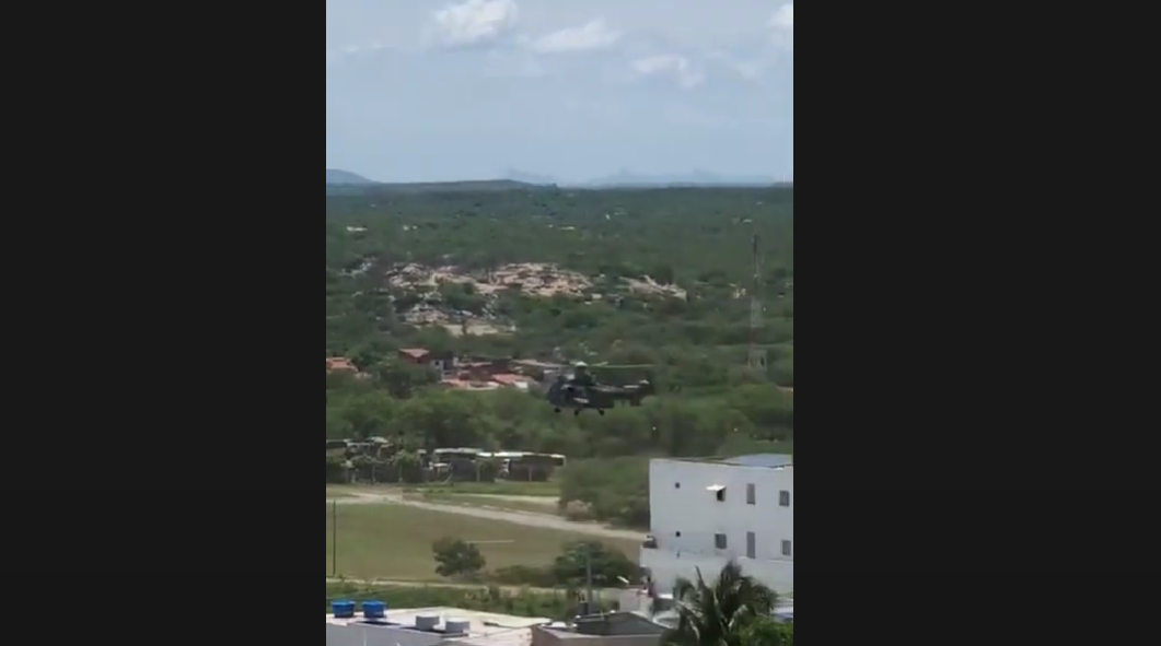 Helicóptero da Comitiva Presidencial fazem reconhecimento em Caicó; veja o vídeo