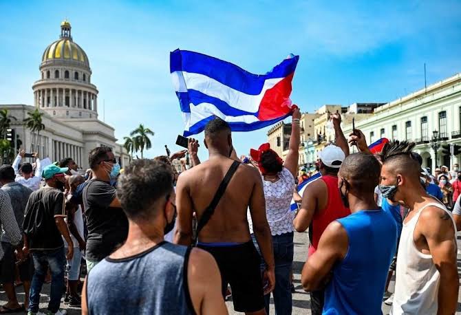 Cuba aumenta repressão contra opositores do governo