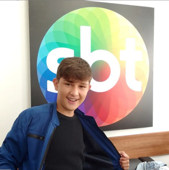 Jovem caicoense se apresenta neste sábado em programa do SBT