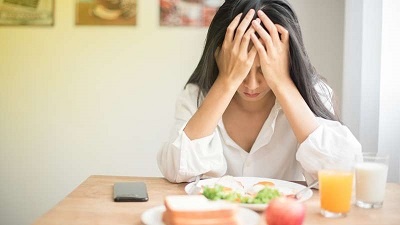 Saiba como se alimentar durante a covid para aliviar os sintomas respiratórios