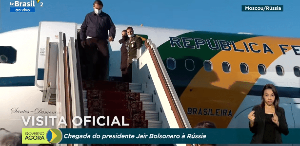 Presidente chega à Rússia e é recebido com honras militares; VEJA VÍDEO