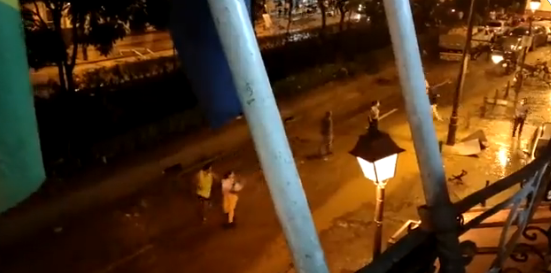 Bandidos fazem arrastão durante temporal em Petrópolis; assista