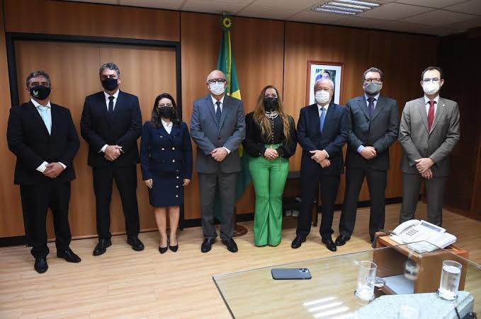 Reitora da Ufersa e outros 5 dirigentes se unem em nova Associação "sem viés esquerdista" nas Universidades