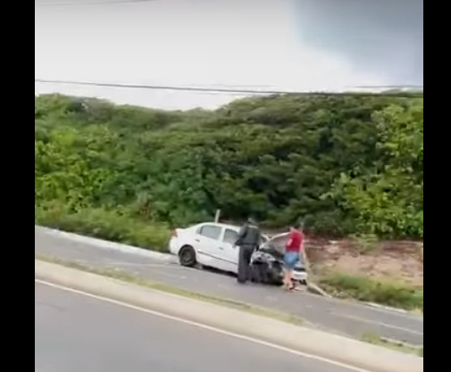 VÍDEO: Forte chuva causa acidente em Natal