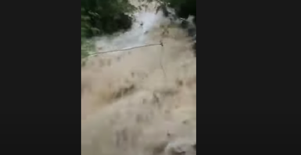 VÍDEO: Morador registra açude sangrando no interior do RN