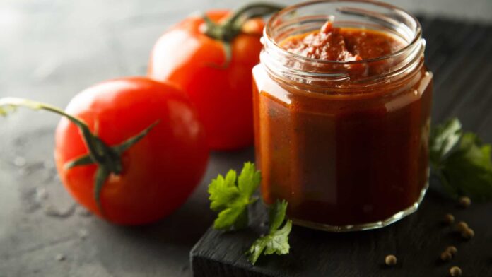 Conheça motivos para abandonar de vez o consumo do molho de tomate industrializado