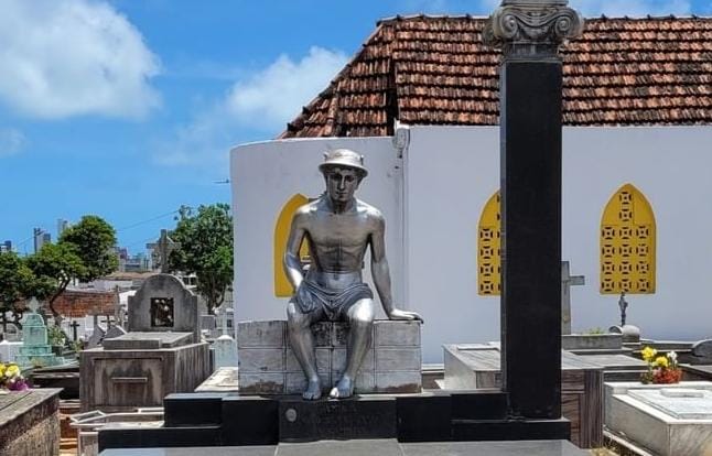 Guarda Municipal revela que colecionador pode ter furtado estátua em cemitério do Alecrim