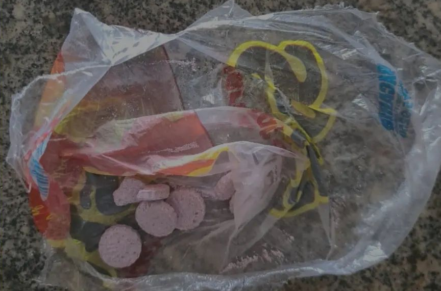 PM prende três pessoas com ecstasy e maconha em praia na Grande Natal
