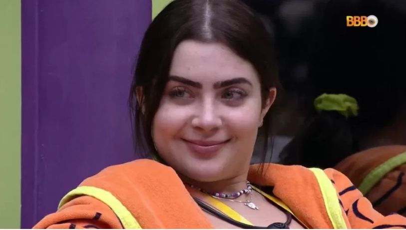 No 'BBB 22', Jade pergunta o que é estar 'lisa', e amiga explica