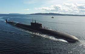 Rússia realiza exercícios com submarinos nucleares e mísseis terrestres