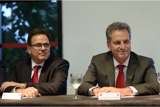 Justiça reconsidera decisão e Flamengo volta ao mercado em busca de reforços