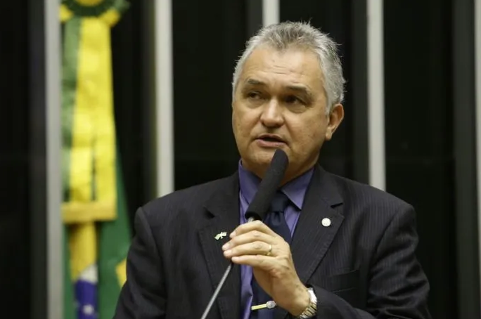 VÍDEO: Após ter escritório destruído, deputado do RN diz que falta "borrachada e prisão" para conter MST; Assista