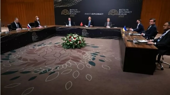 Reunião entre ministros de Ucrânia e Rússia termina sem acordo sobre fim da guerra