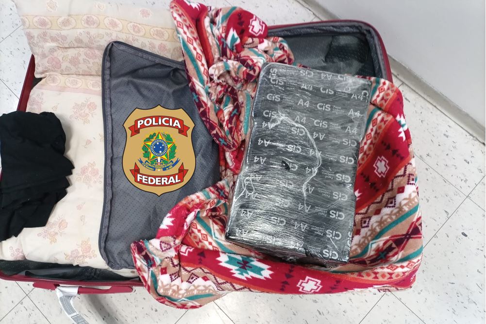 Polícia Federal apreende 15 kg de cocaína no aeroporto de Natal