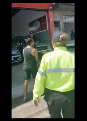 VÍDEO: Após ser multado, motorista agride agentes da STTU e é preso ao tentar fugir