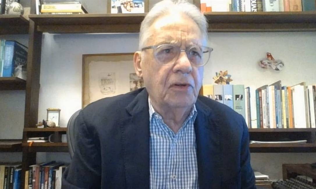 Fernando Henrique Cardoso passará por cirurgia, diz boletim médico