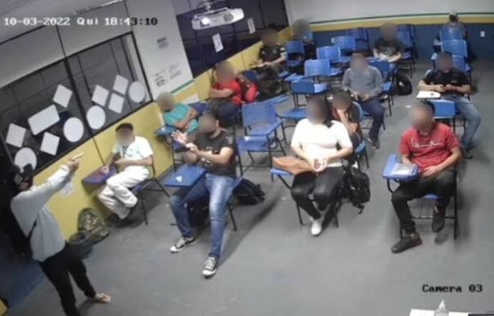 VÍDEO: Criminosos armados fazem arrastão e tocam o terror em autoescola