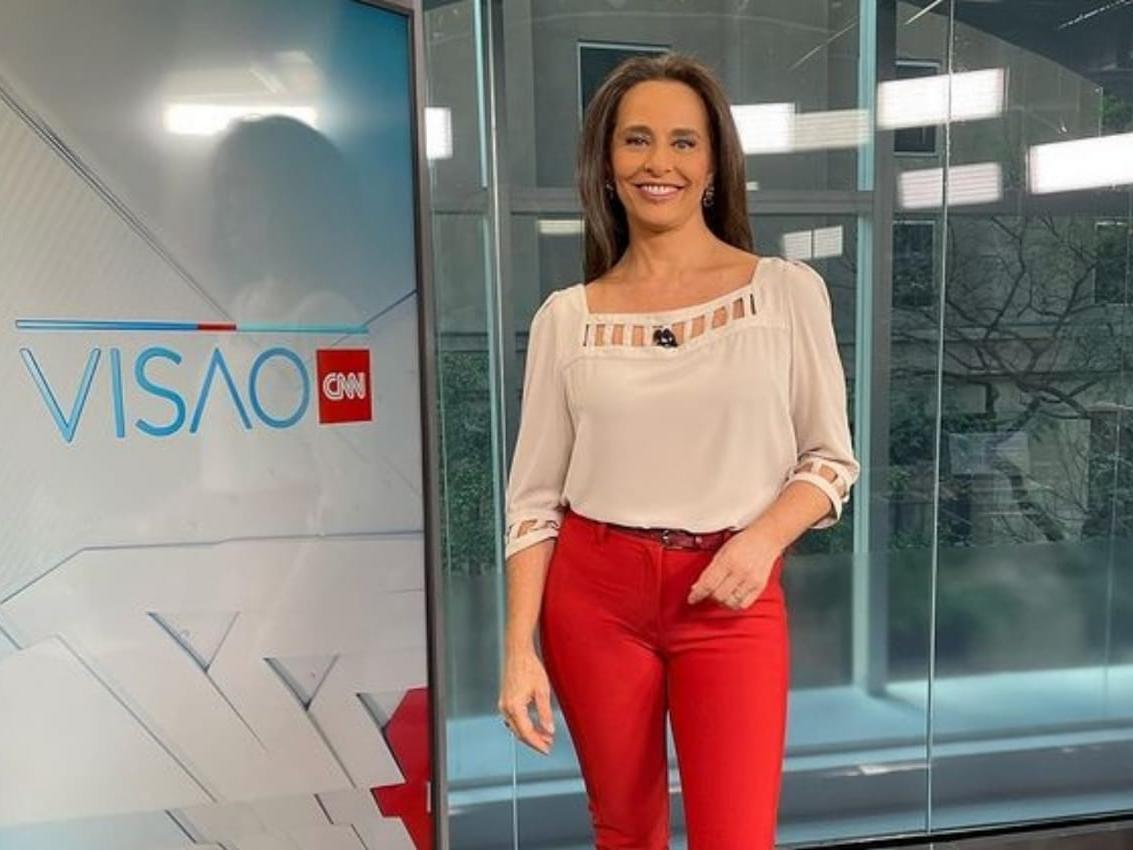 Jornalista pede demissão de emissora brasileira e nega rumores sobre futuro