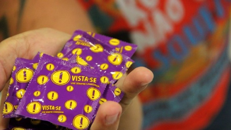 Vereador de Natal quer que prefeitura distribua camisinha nas escolas e leve discussão sobre sexo desprotegido para sala