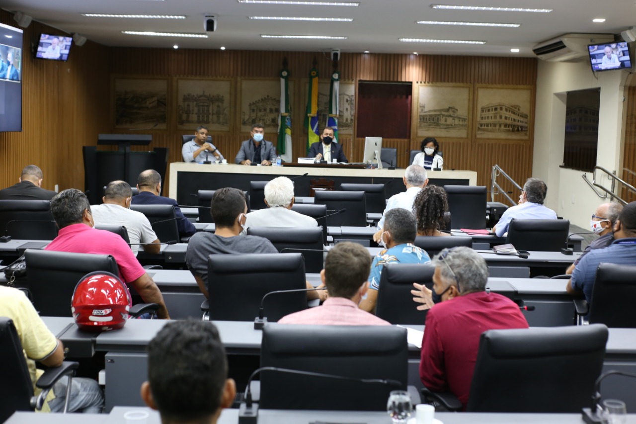 Comissão de Transportes da Câmara sabatina secretário sobre ISS de empresas de ônibus