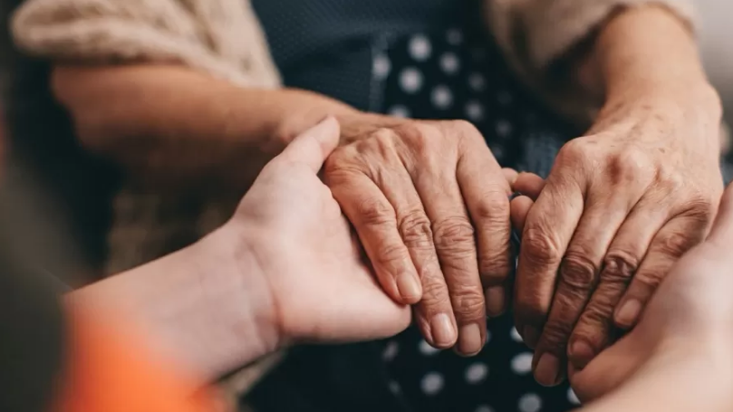 10 frases que a gente nunca deveria dizer para alguém de luto