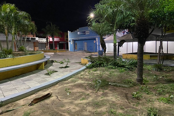 Homem é preso por depredar praça pública na Grande Natal