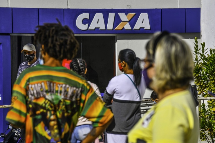 Caixa vai emprestar até R$ 1 mil para pessoas físicas: veja como e quando pedir