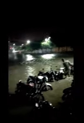 VÍDEO: Chuvas alagam ruas em município do RN