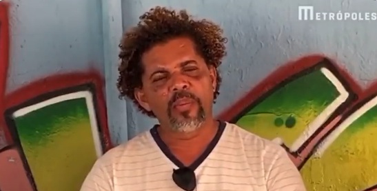 VÍDEO: Mendigo que “pegou" mulher de personal fala de política e diz que vai 'votar novamente' em Bolsonaro