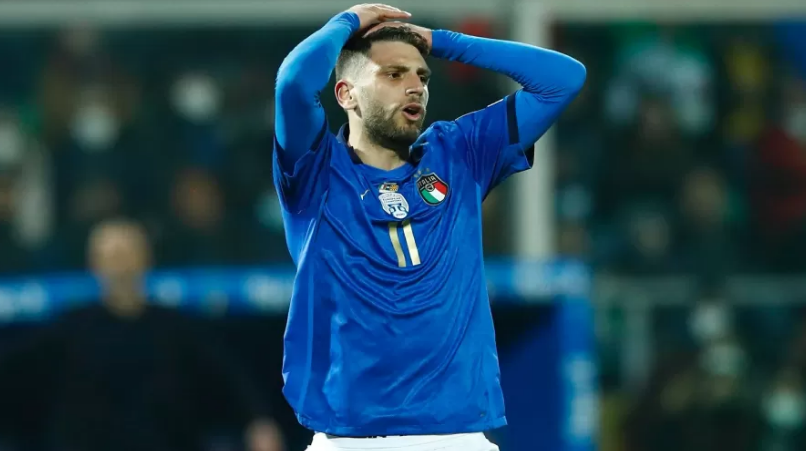 Deu zebra! Itália tropeça e está fora da Copa do Mundo; Portugal vence e avança na repescagem