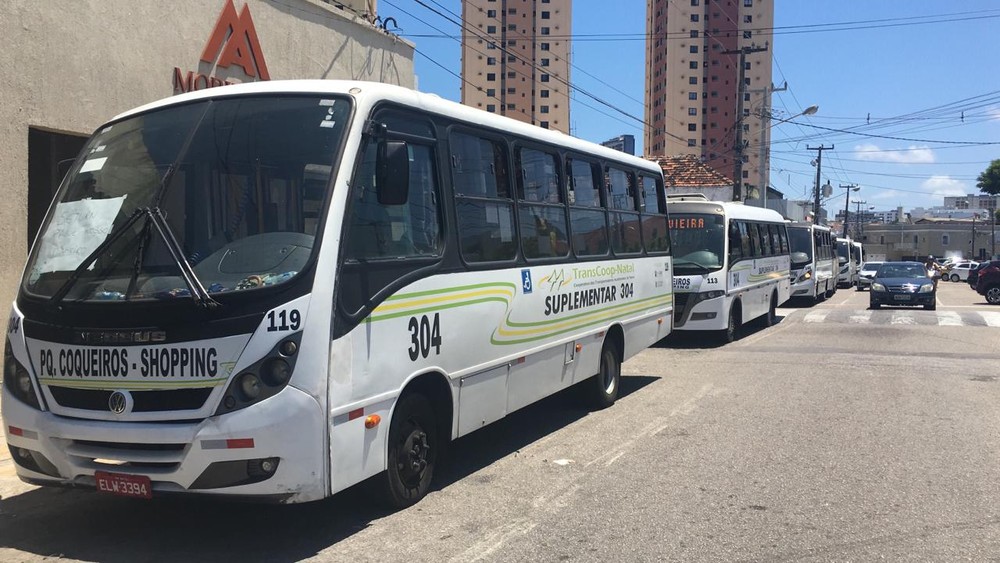 Motorista de alternativo é preso por agarrar e forçar beijo em adolescente de 15 anos em Natal