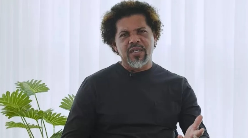 VÍDEO: Sem-teto espancado por personal pede desculpas por expor intimidade de mulher